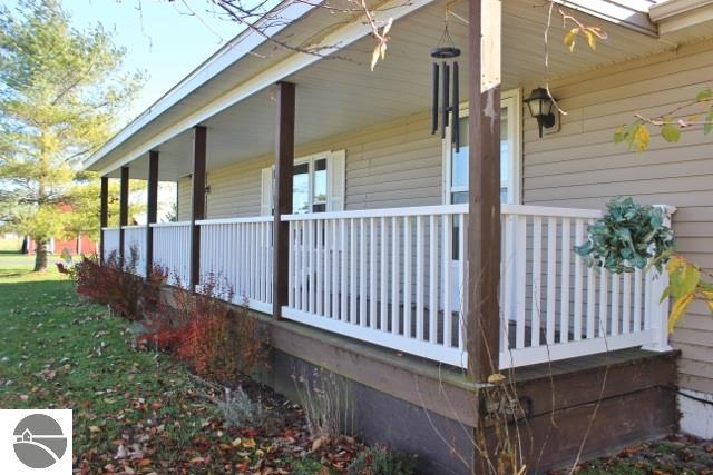10675 W Washington Rd, Sumner, MI 48889 photo 3