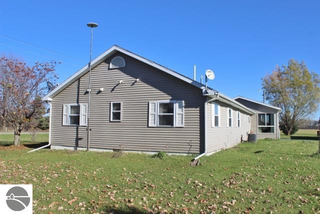 10675 W Washington Rd, Sumner, MI 48889 photo 39