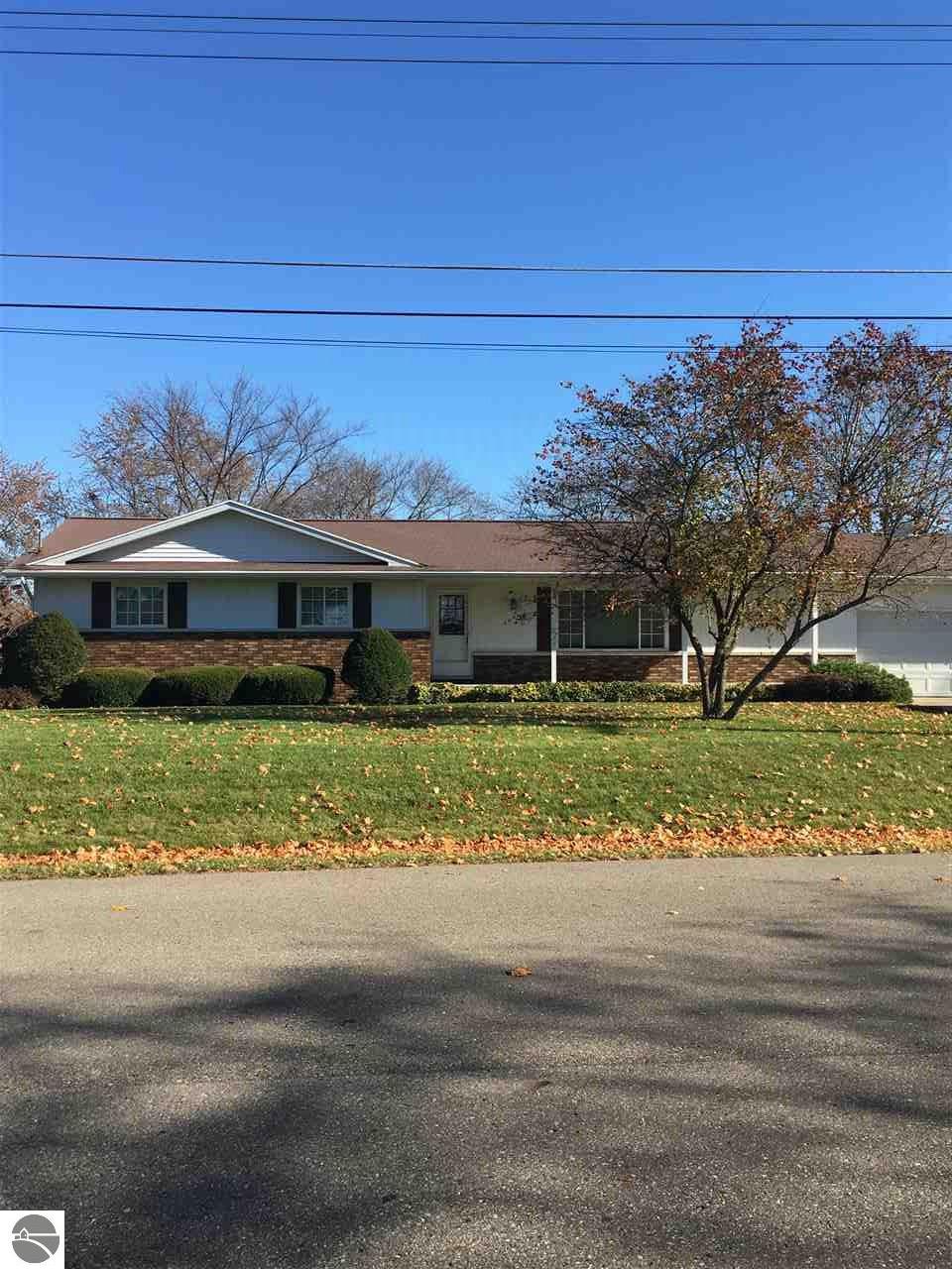 240 Golfside Dr, Alma, MI 48801 photo 6