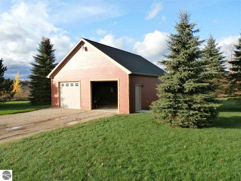 3412 Eagleson Rd, Gladwin, MI 48624 photo 10