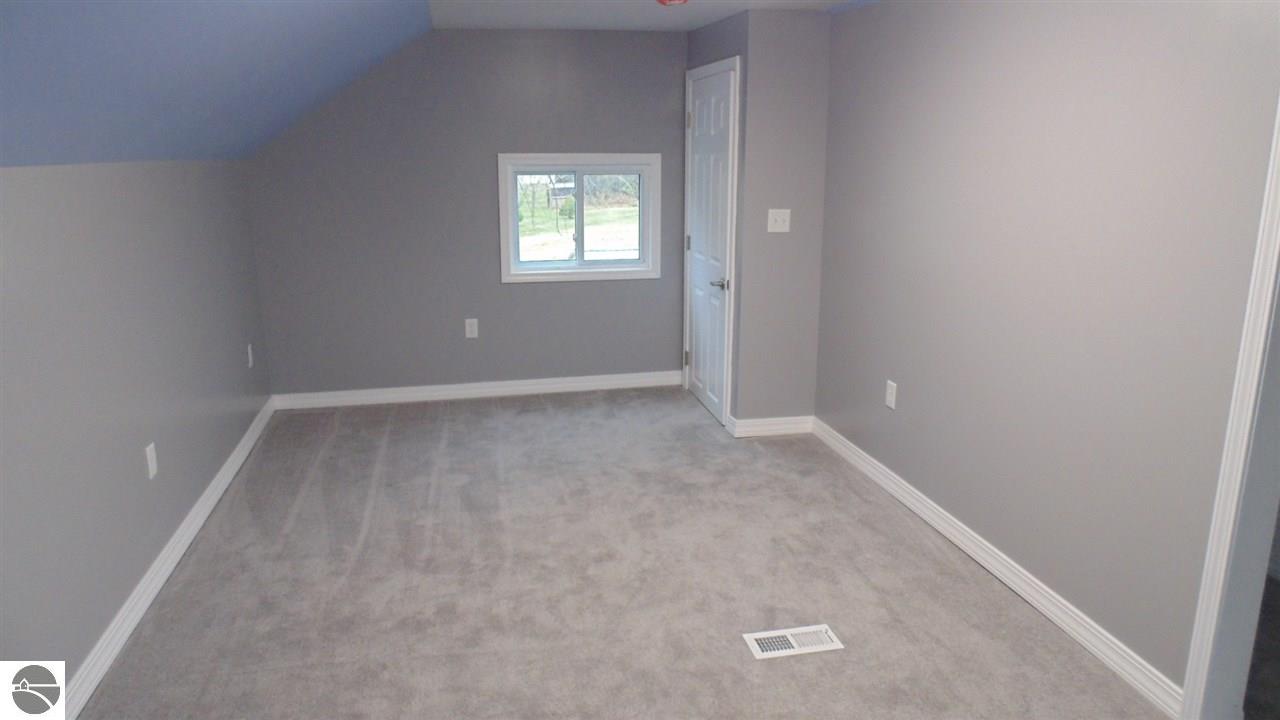 4878 E Baseline Rd, Mount Pleasant, MI 48858 photo 18