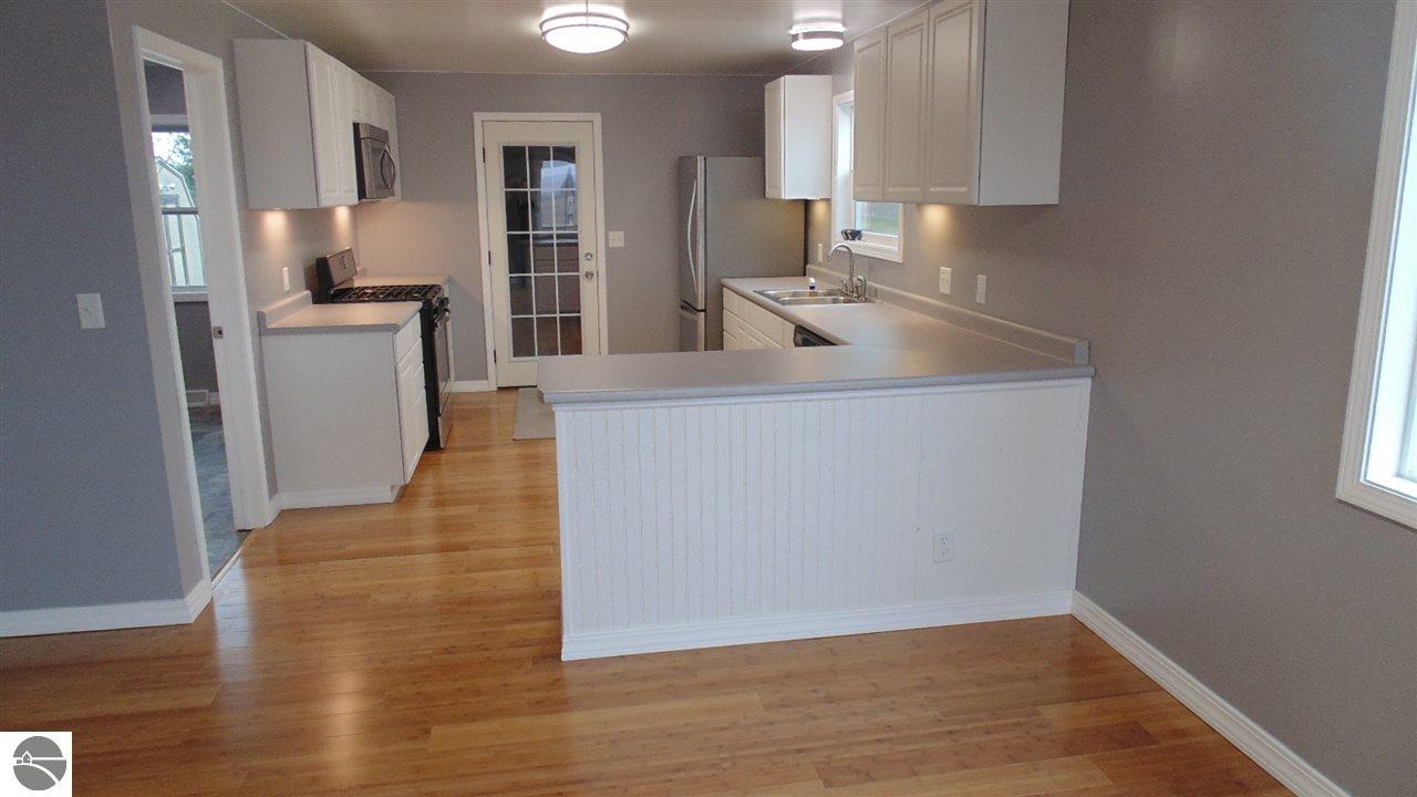 4878 E Baseline Rd, Mount Pleasant, MI 48858 photo 8