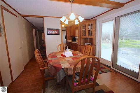 5520 S Shepherd Rd, Shepherd, MI 48883 photo 10