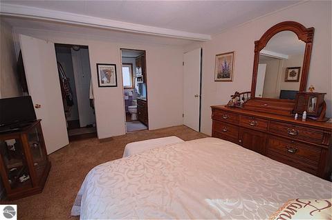 5520 S Shepherd Rd, Shepherd, MI 48883 photo 16