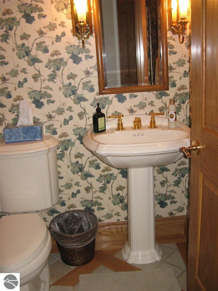 9281 E Pointe Dr, Empire, MI 49630 photo 34