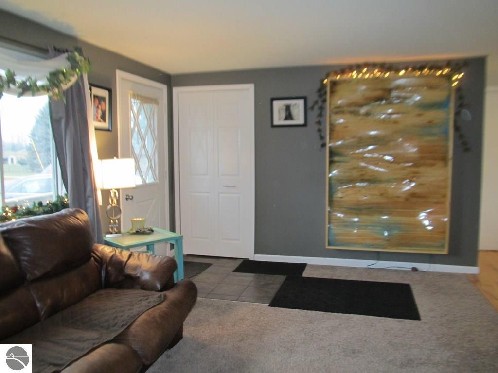 2792 E Millbrook Rd, Mount Pleasant, MI 48858 photo 5