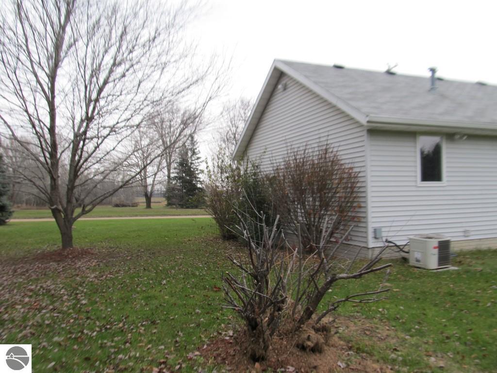 2792 E Millbrook Rd, Mount Pleasant, MI 48858 photo 31