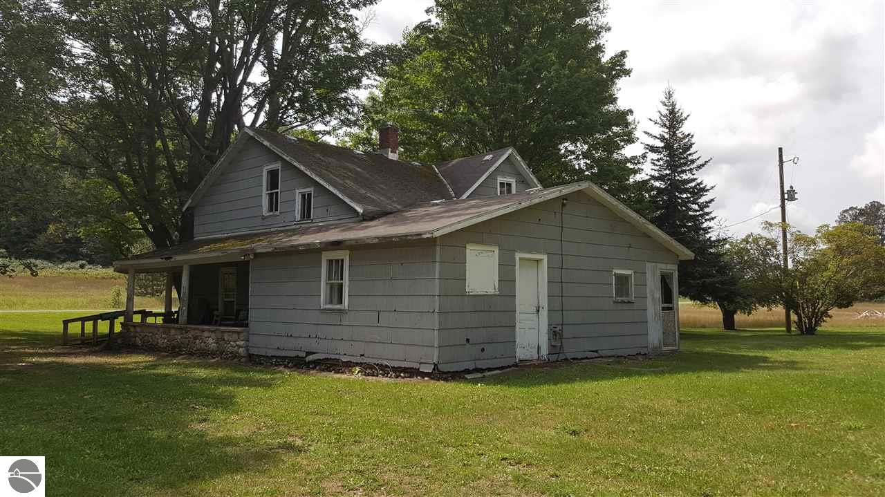 4705 Lancelot Ct, Gladwin, MI 48624 photo 15