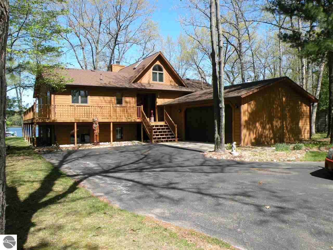 4705 Lancelot Ct, Gladwin, MI 48624 photo 5