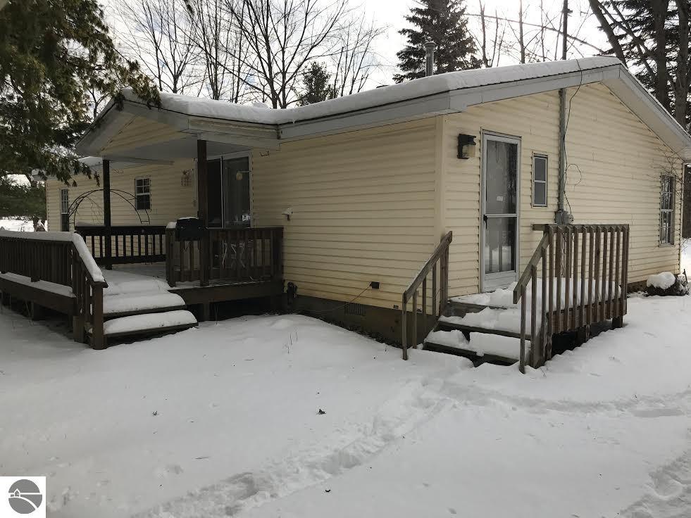 3723 Shoreline Dr, Lupton, MI 48635 photo 2