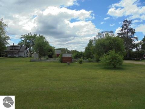 2480 Michigan Ave, Lupton, MI 48635 photo 4