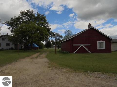 2480 Michigan Ave, Lupton, MI 48635 photo 24