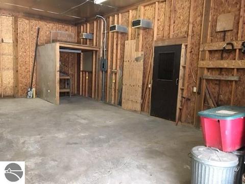11510 E M-61, Gladwin, MI 48624 photo 31