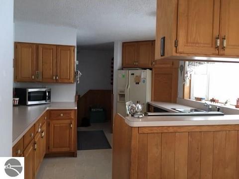 11510 E M-61, Gladwin, MI 48624 photo 3