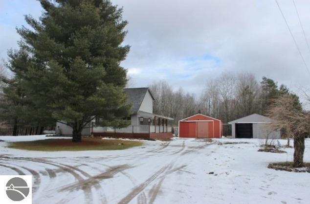 1145 S Alamando Rd, Shepherd, MI 48883 photo 4