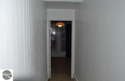 215 S Main St, Ithaca, MI 48847 photo 11