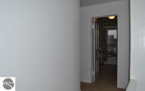 215 S Main St, Ithaca, MI 48847 photo 10