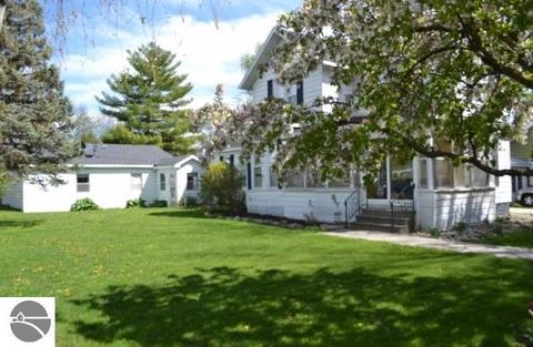 215 S Main St, Ithaca, MI 48847 photo 25