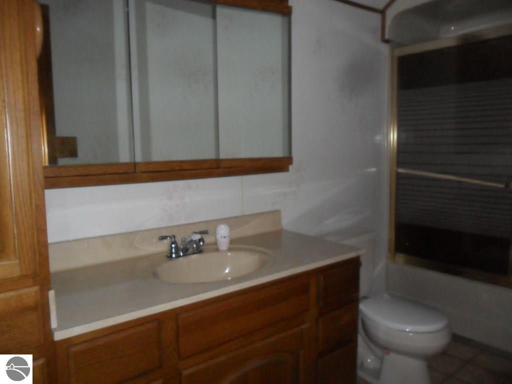 1360 Bear Ave, Harrison, MI 48625 photo 4