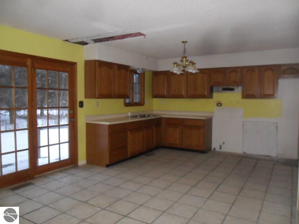 1360 Bear Ave, Harrison, MI 48625 photo 8