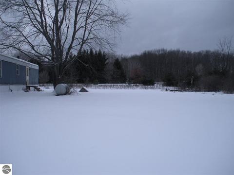 10490 Second St, Farwell, MI 48622 photo 9