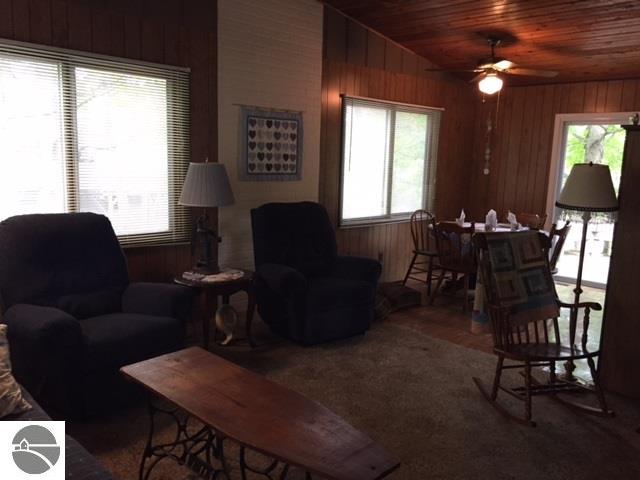 3222 Appletree Ln, Farwell, MI 48622 photo 3