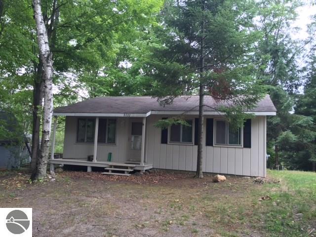 3222 Appletree Ln, Farwell, MI 48622 photo 1