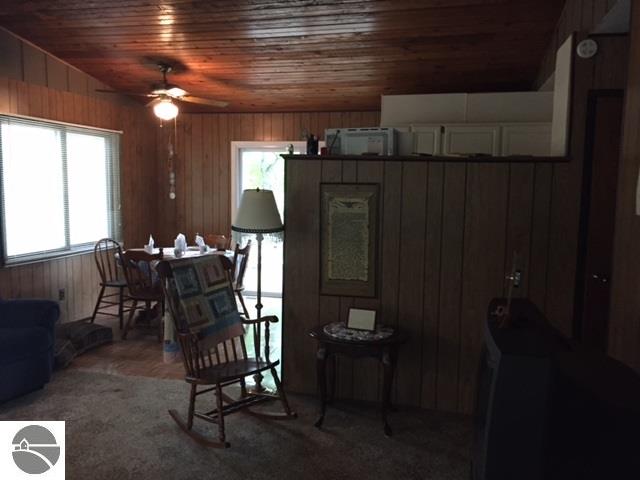 3222 Appletree Ln, Farwell, MI 48622 photo 4
