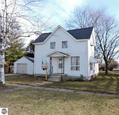 514 E Newark St, Ithaca, MI 48847 photo 1