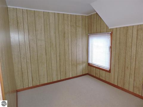 514 E Newark St, Ithaca, MI 48847 photo 15