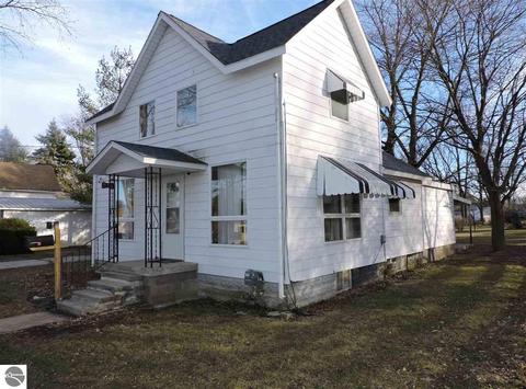 514 E Newark St, Ithaca, MI 48847 photo 3