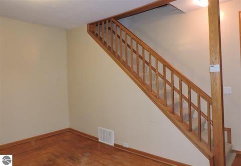 514 E Newark St, Ithaca, MI 48847 photo 14