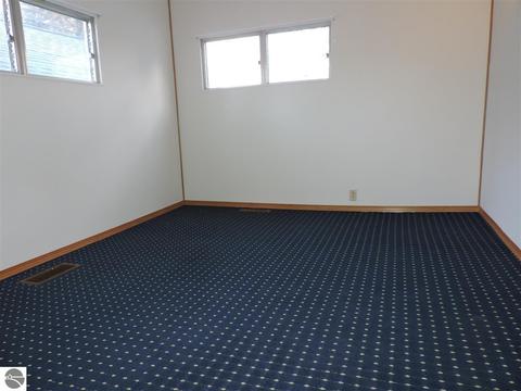 514 E Newark St, Ithaca, MI 48847 photo 20
