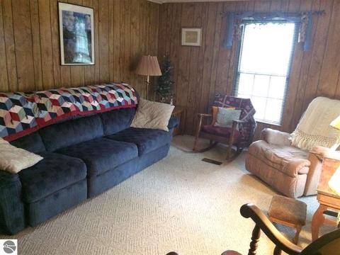 560 N Huron, Au Gres, MI 48703 photo 8