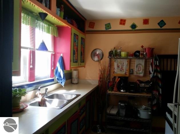 602 E Sixth St, Clare, MI 48617 photo 6