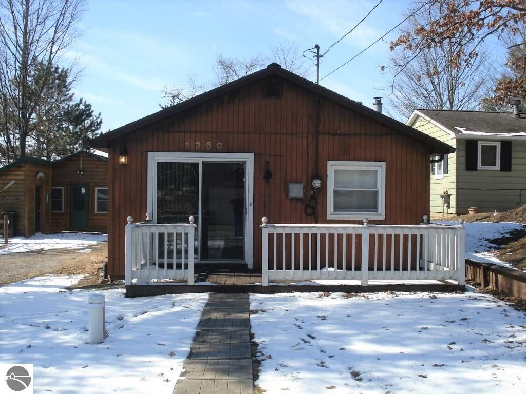 1350 Hillcrest, Harrison, MI 48625 photo 1