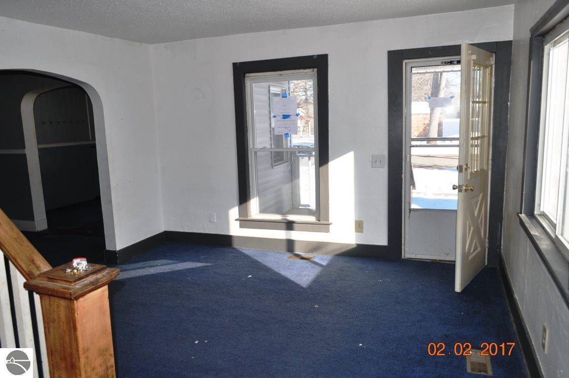 903 Beech, Clare, MI 48617 photo 9