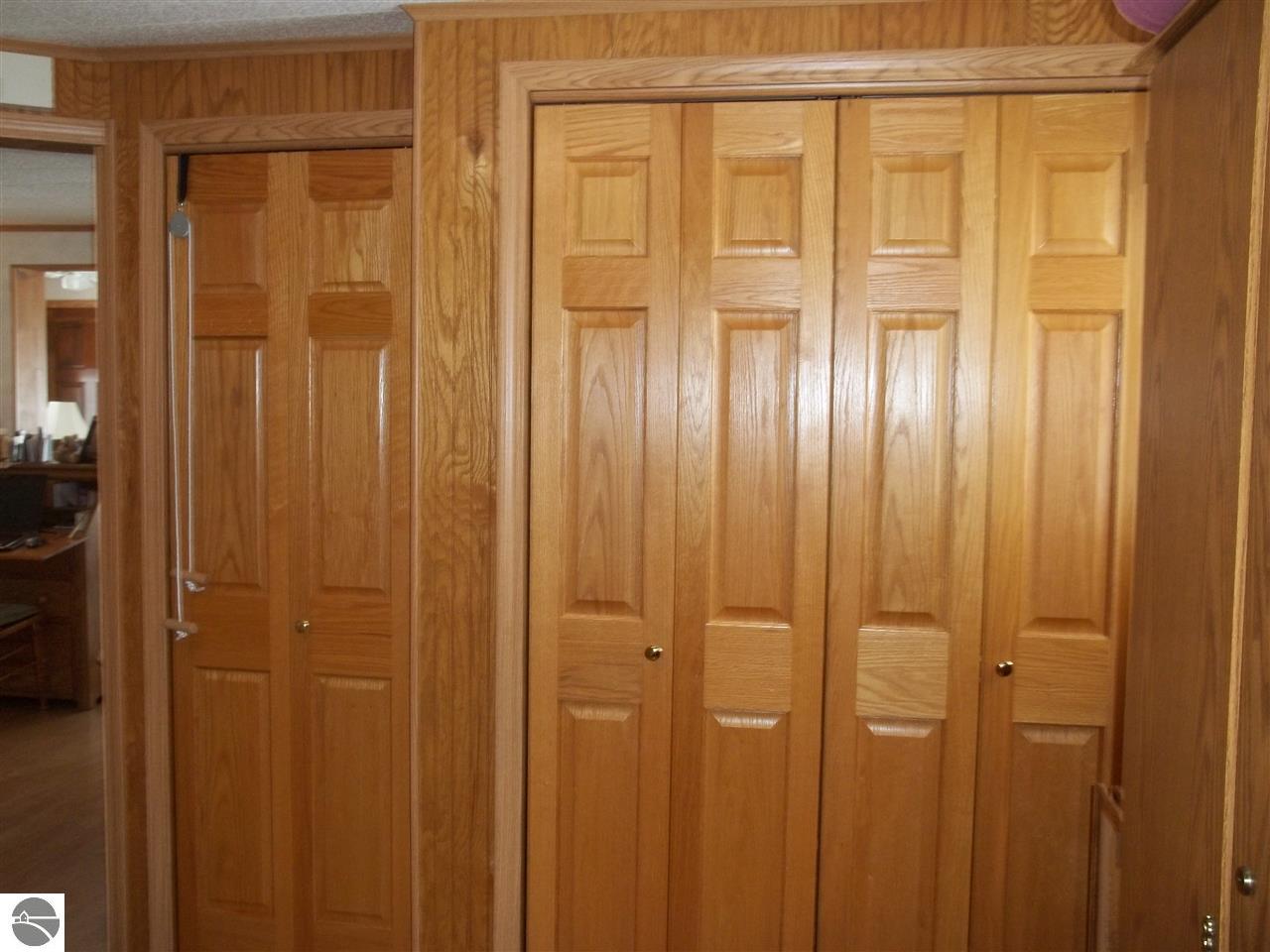 442 Everett Trl, Hale, MI 48739 photo 13