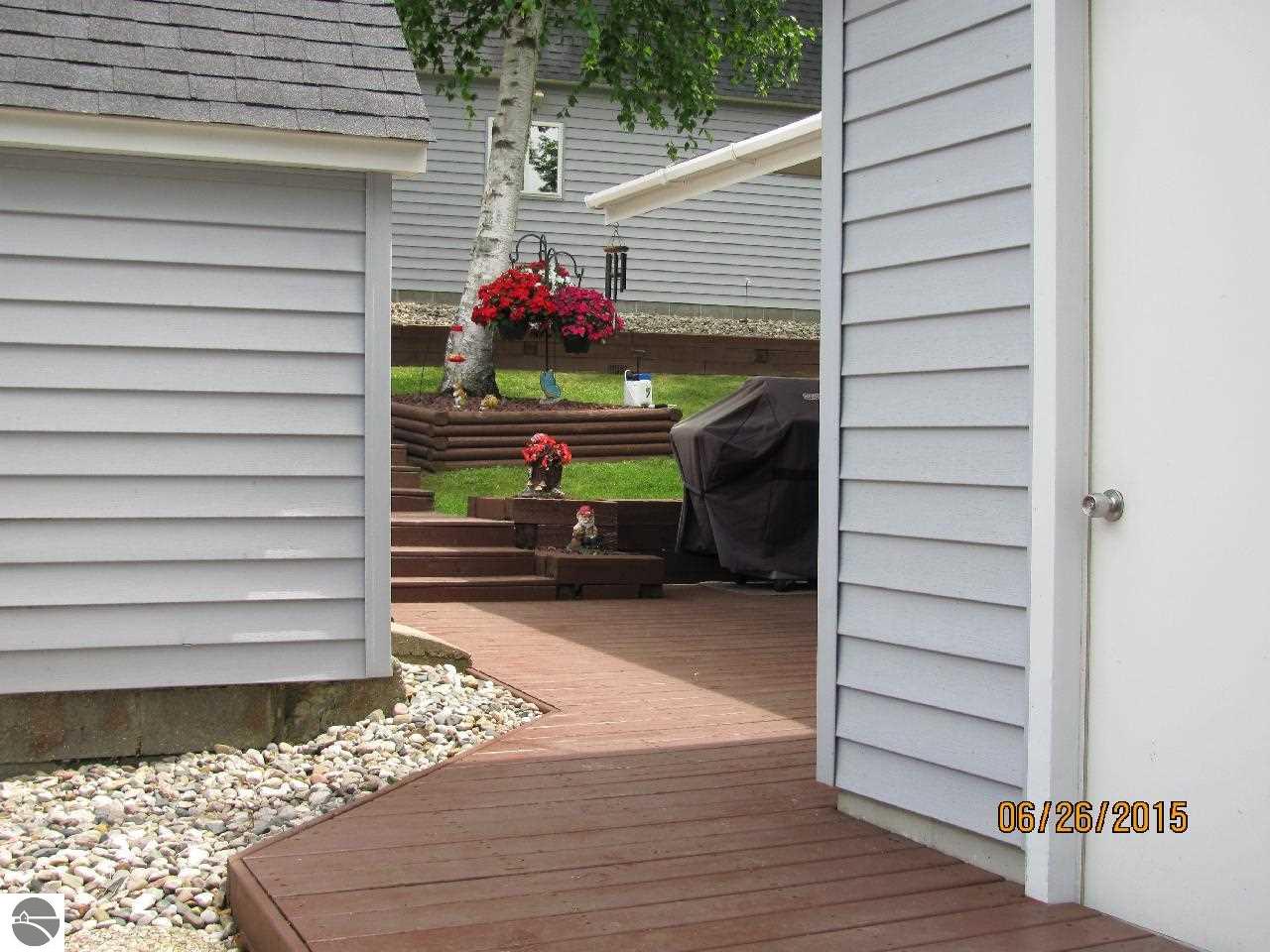 442 Everett Trl, Hale, MI 48739 photo 5