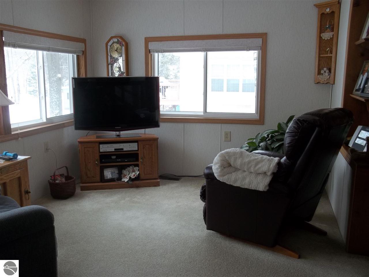 442 Everett Trl, Hale, MI 48739 photo 7