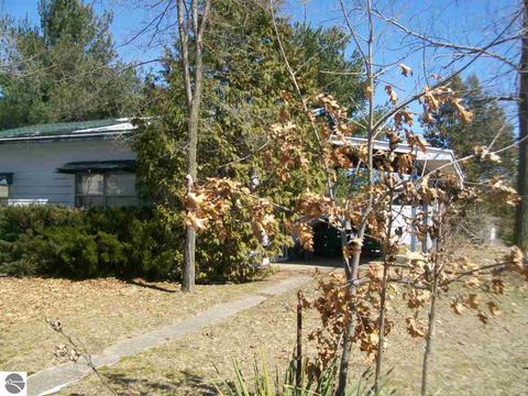 1287 Shepard St, Crystal, MI 48818 photo 4