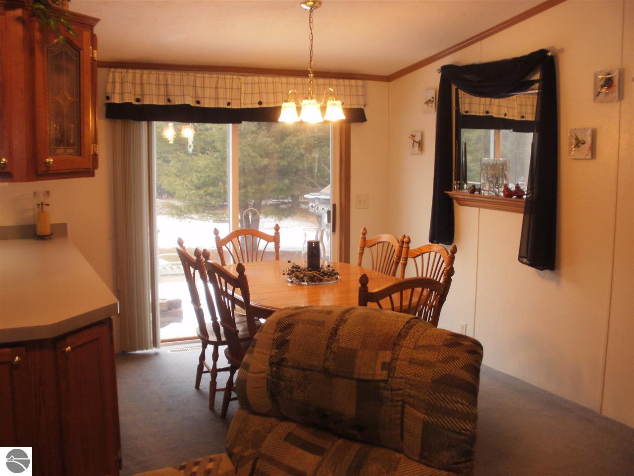 859 E 16 Rd, Mesick, MI 49668 photo 9