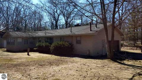 5276 N Maple Rd, Au Gres, MI 48703 photo 2