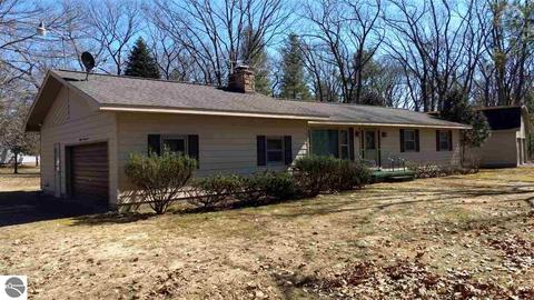 5276 N Maple Rd, Au Gres, MI 48703 photo 1
