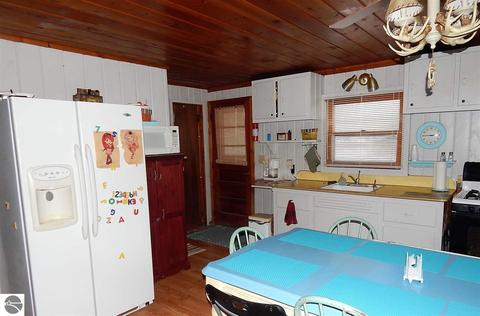 1765 Pointe Rd, Hale, MI 48739 photo 6