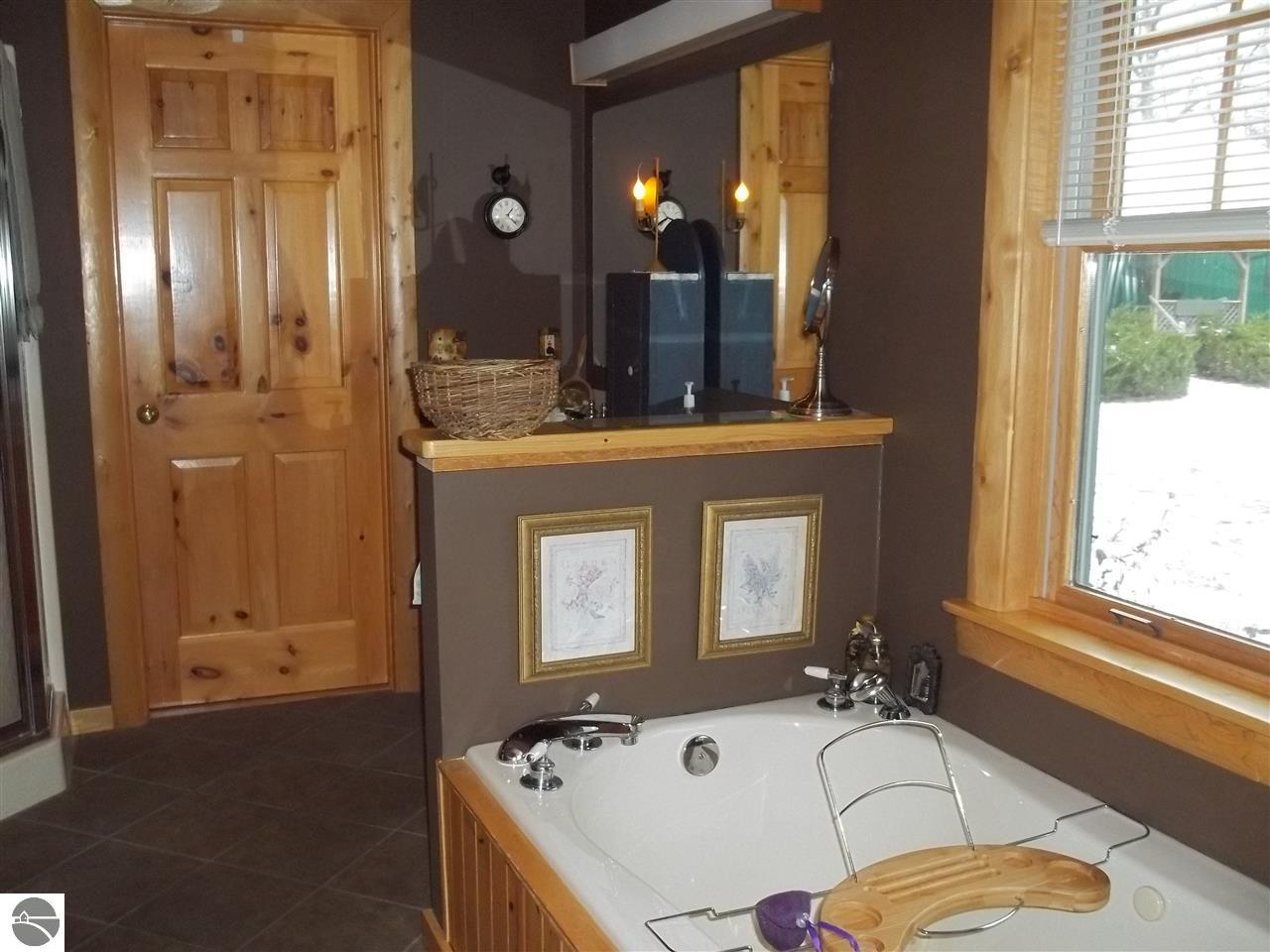 5005 Rose City Rd, Lupton, MI 48635 photo 10