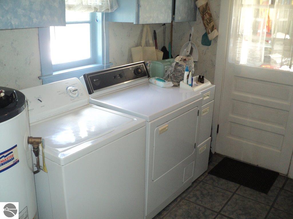 70 W Evergreen Rd, Stanton, MI 48888 photo 8
