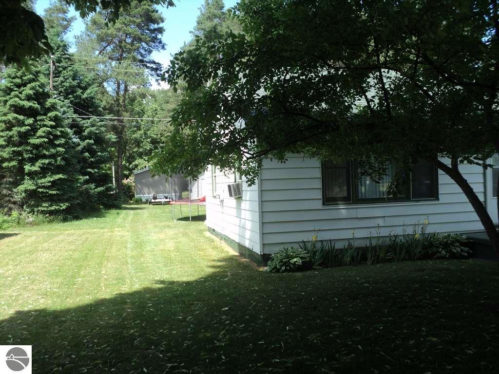 70 W Evergreen Rd, Stanton, MI 48888 photo 17