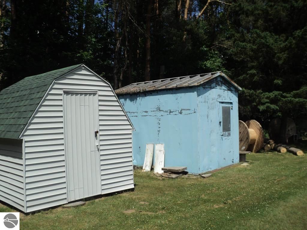 70 W Evergreen Rd, Stanton, MI 48888 photo 20