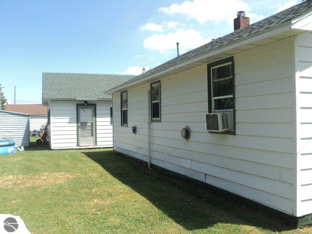 70 W Evergreen Rd, Stanton, MI 48888 photo 16